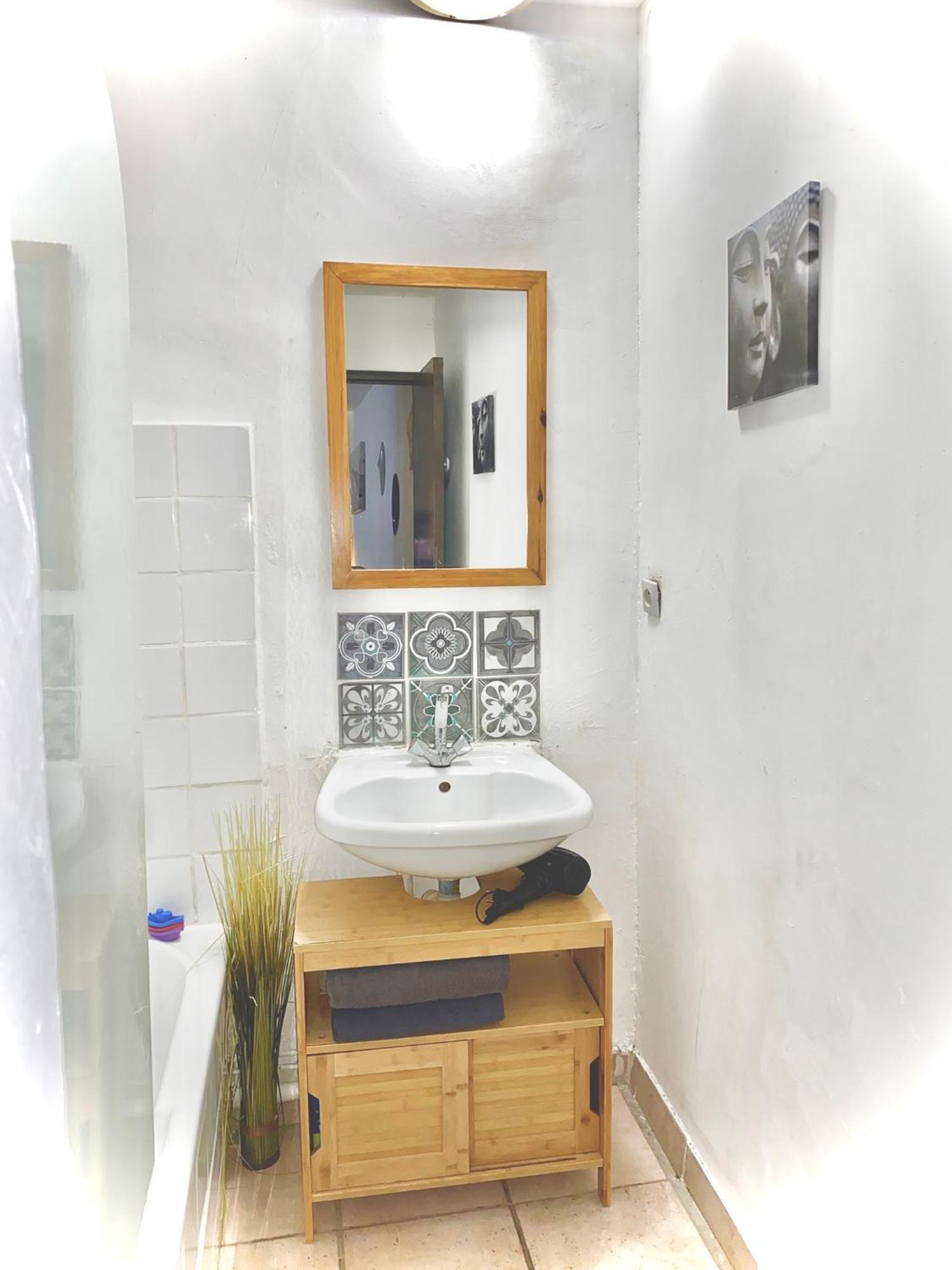Appartement Calme Au Coeur De La Bastide St-Louis Carcassonne Exterior photo